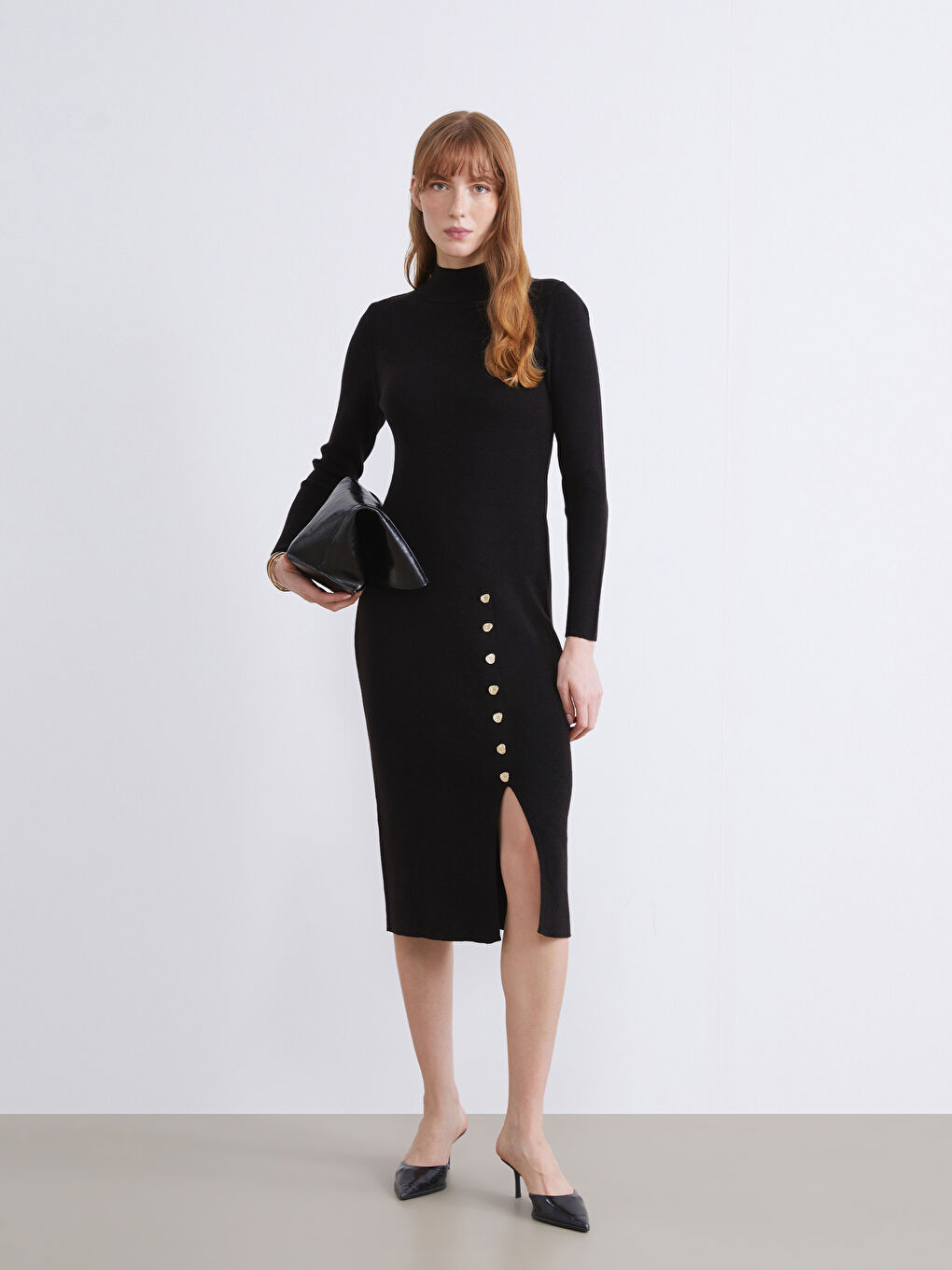 Siyah Yarım Balıkçı Yaka Triko Elbise