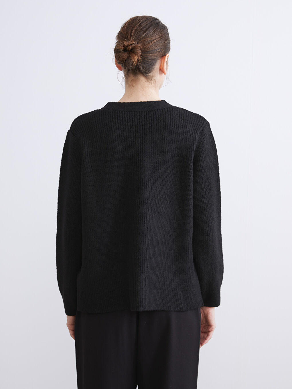 V Neck Women's Knitwear Cardigan-3