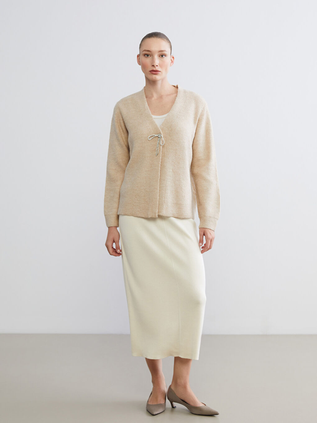 V Neck Women's Knitwear Cardigan-1