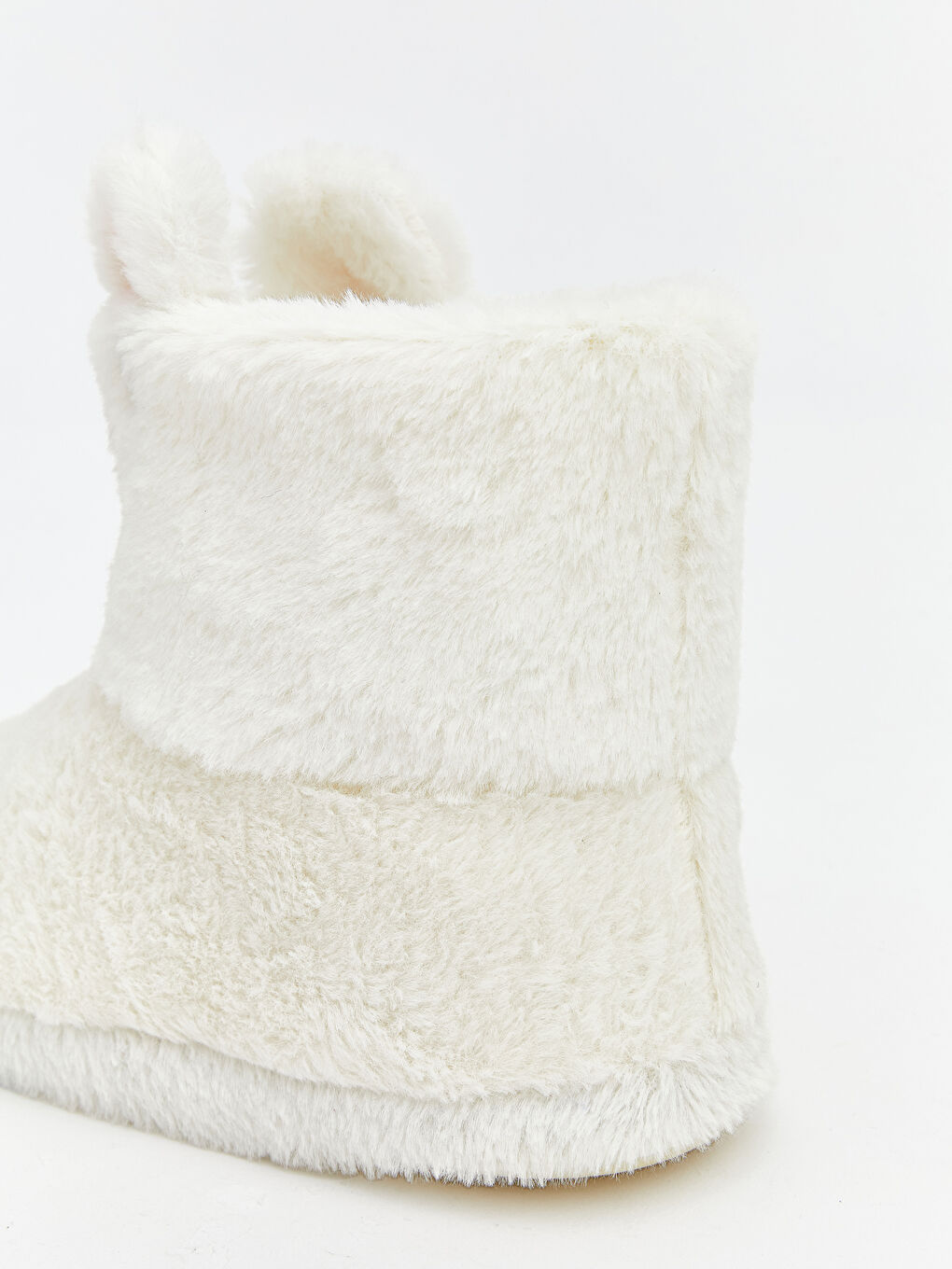 Beyaz Hayvan Figürlü Kadın Pelüş Ev Botu-4