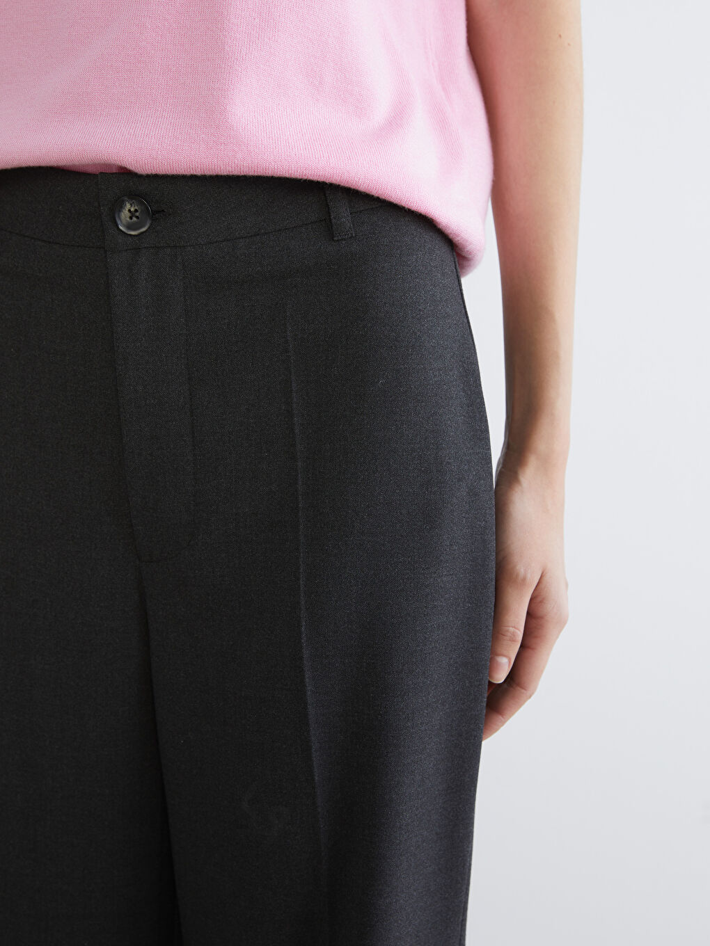 Antrasit Regular Fit Geniş Paça Kadın Pantolon-2