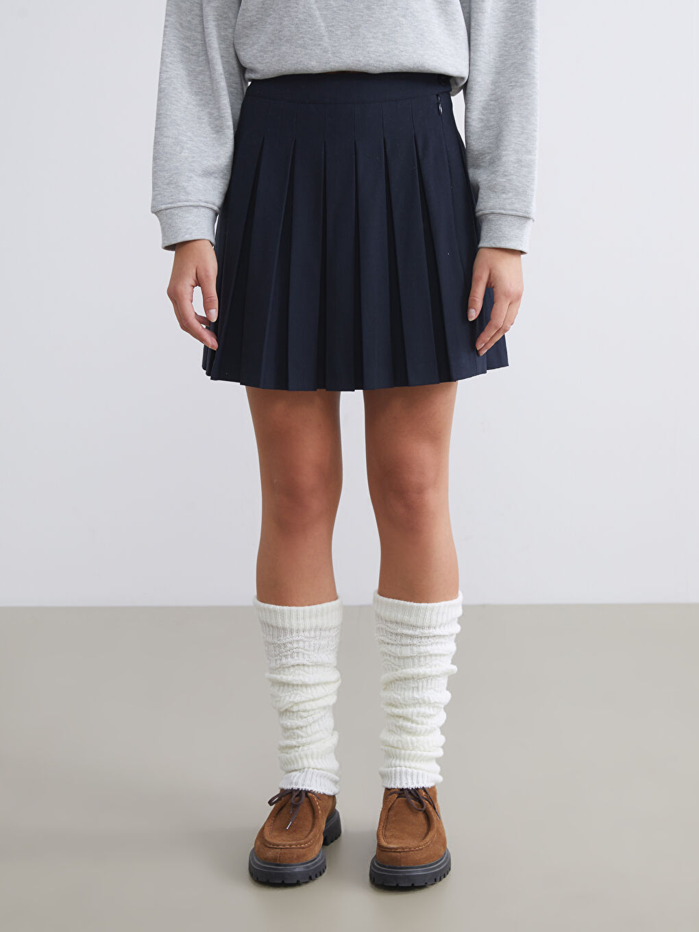 Waist Zipper Pleated Mini Skirt-1