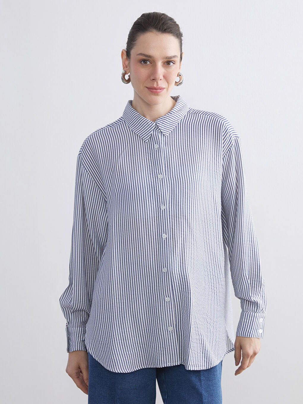 قميص مخطط أوفراسايز للسيدات