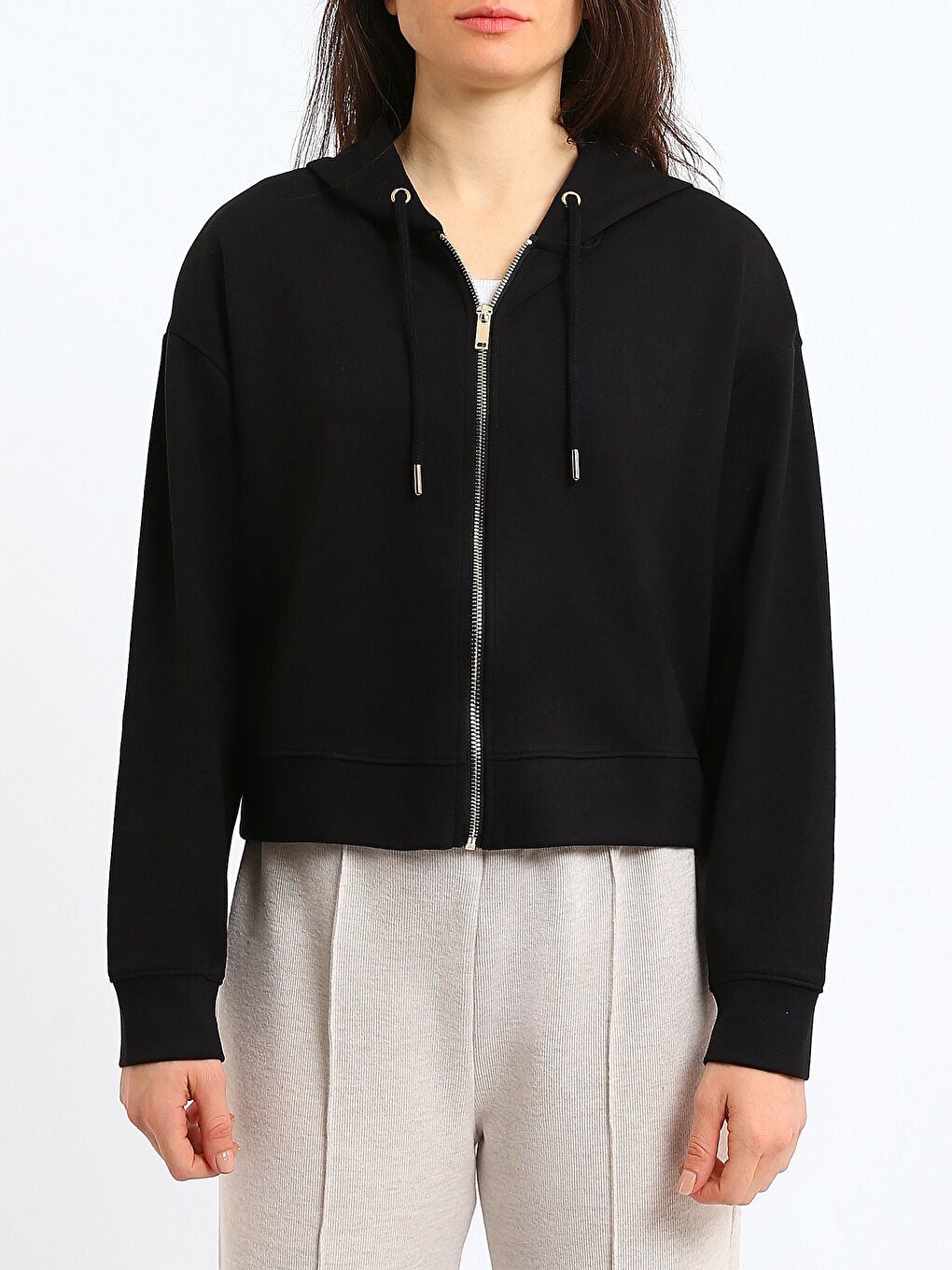 Женская толстовка на молнии с капюшоном
