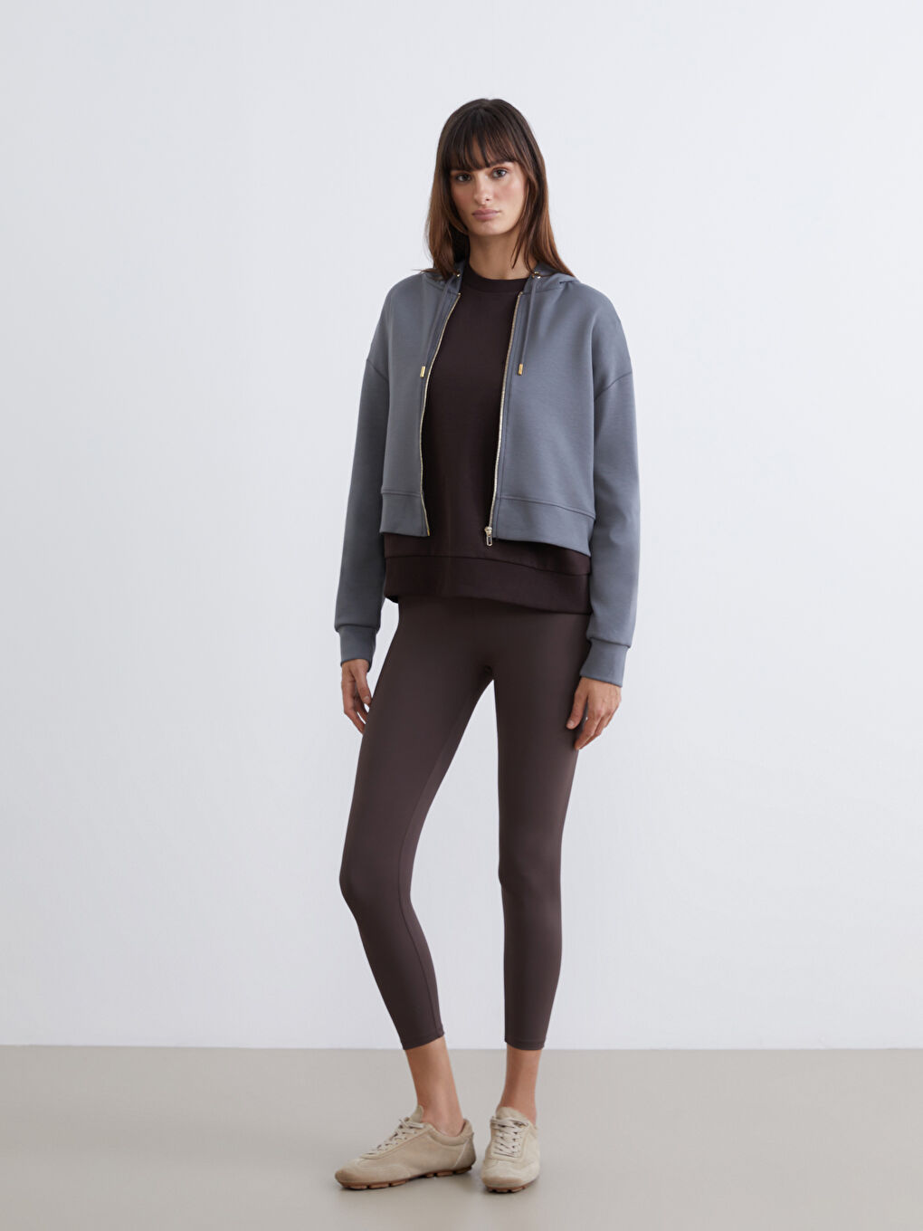 Gri Kapüşonlu Kadın Fermuarlı Sweatshirt-1