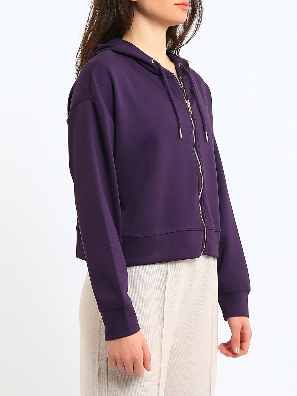 Женская толстовка на молнии с капюшоном-3
