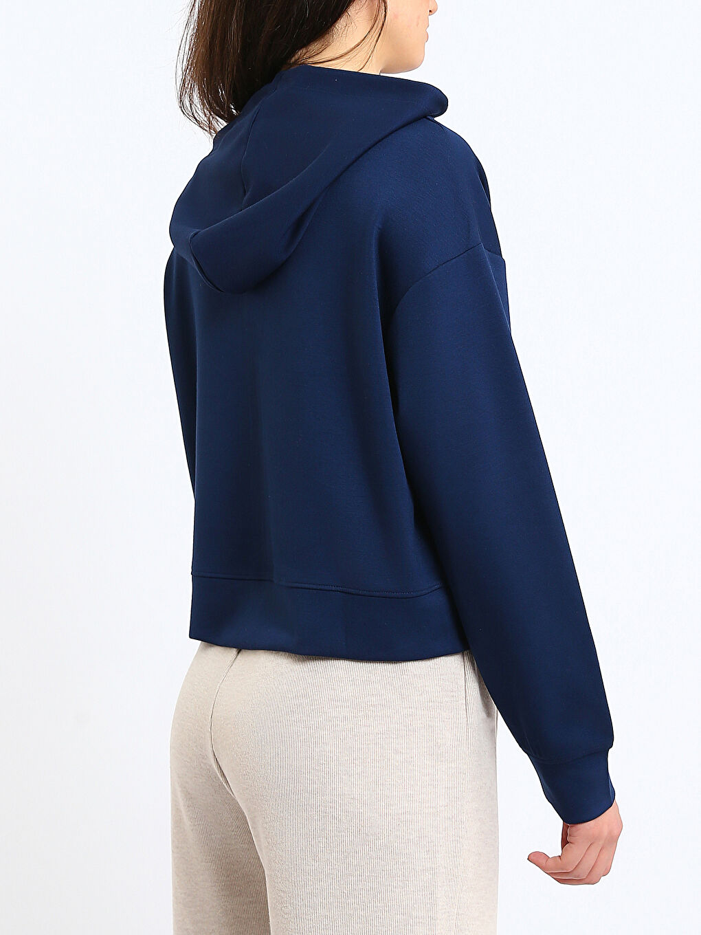 Женская толстовка на молнии с капюшоном-4