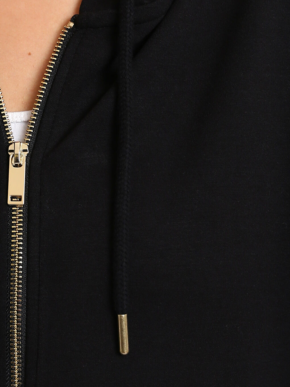 კაპიუშონიანი ელვიანი ზედა ქალებისთვის-2