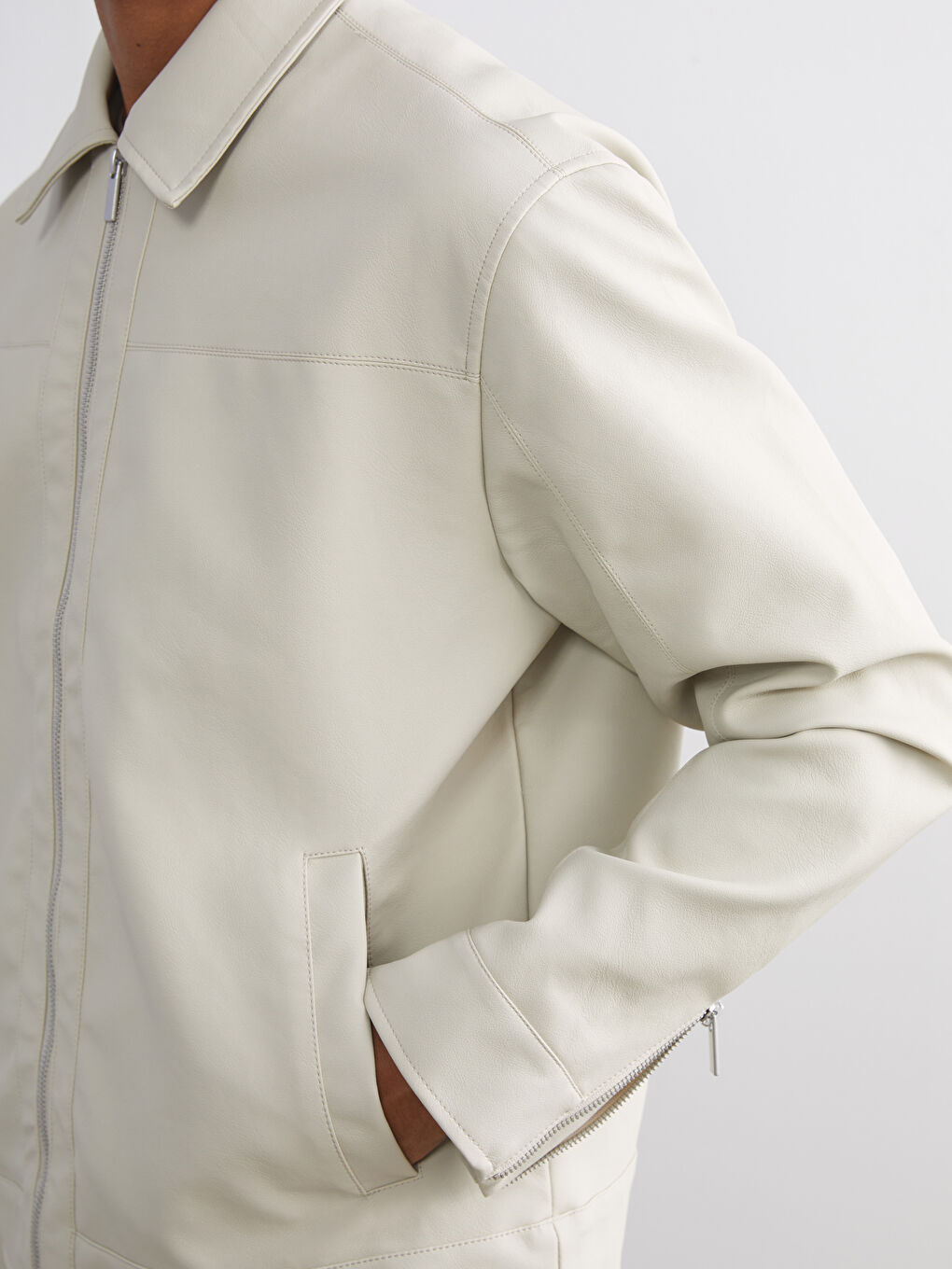 Gri Standart Kalıp Gömlek Yaka Erkek Deri Görünümlü Ceket-2