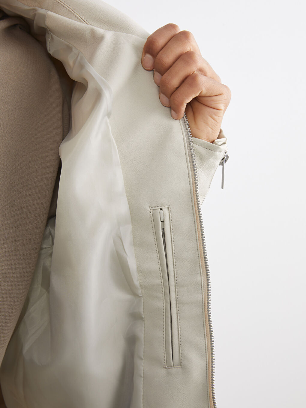 Gri Standart Kalıp Gömlek Yaka Erkek Deri Görünümlü Ceket-3