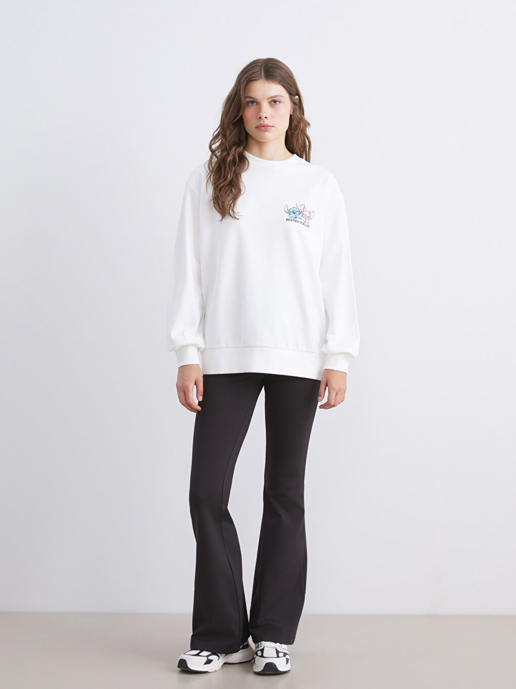 Lilo & Stitch Printed Oversize Women's Sweatshirt-1