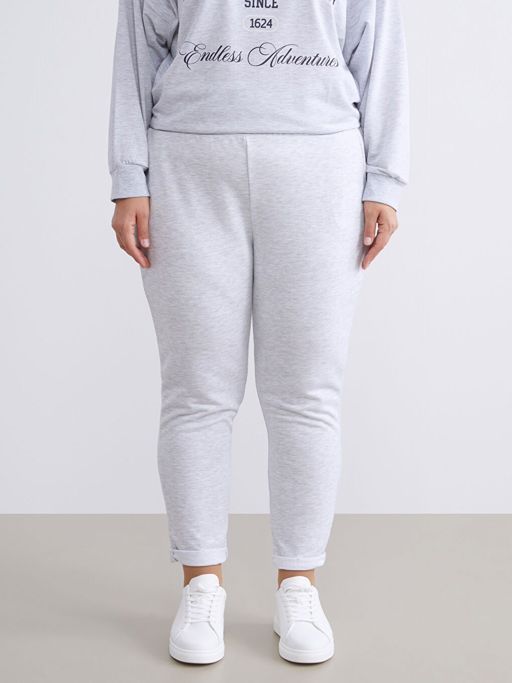 Women's Sweatpants with Elastic Waist-5