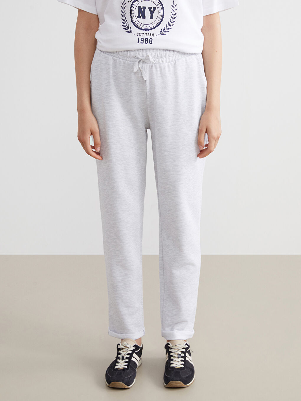 Women's Sweatpants with Elastic Waist-2