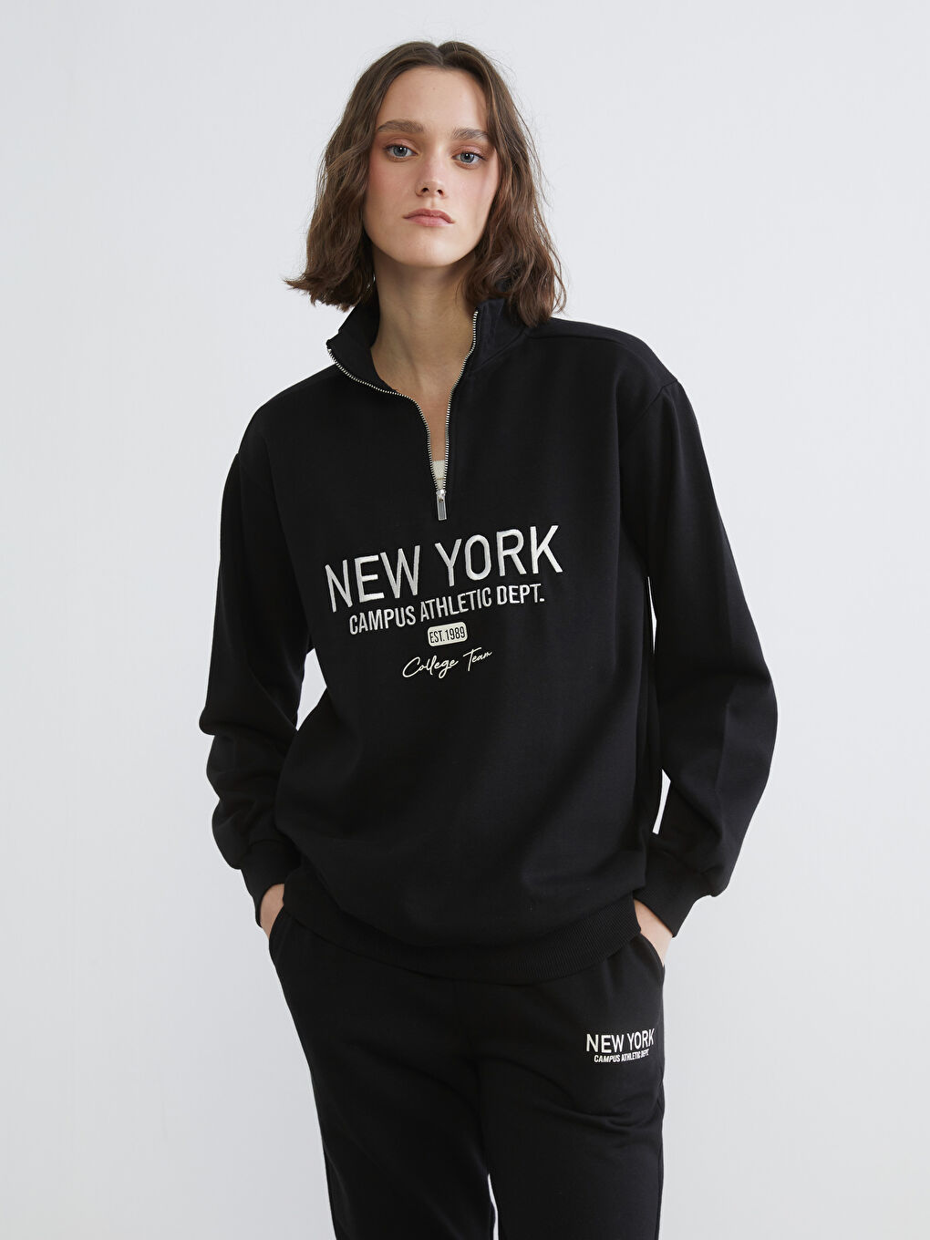 Siyah New York Nakışlı Oversize Kadın Kalın Sweatshirt