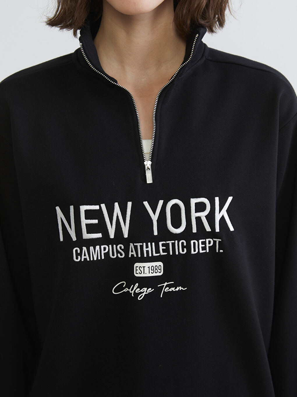 Siyah New York Nakışlı Oversize Kadın Kalın Sweatshirt-2