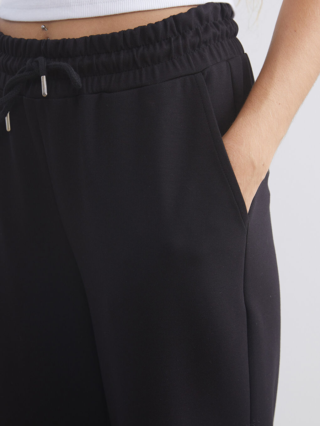 Siyah Beli Lastikli Kadın Eşofman Altı-2