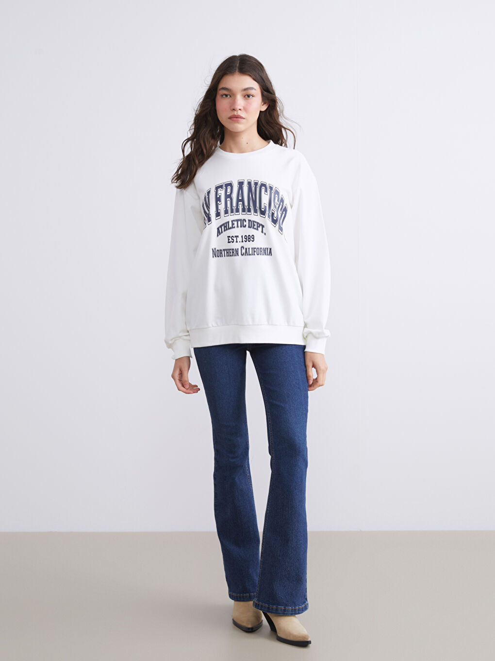 Ekru San Francisco Baskılı Oversize Kadın Sweatshirt-1