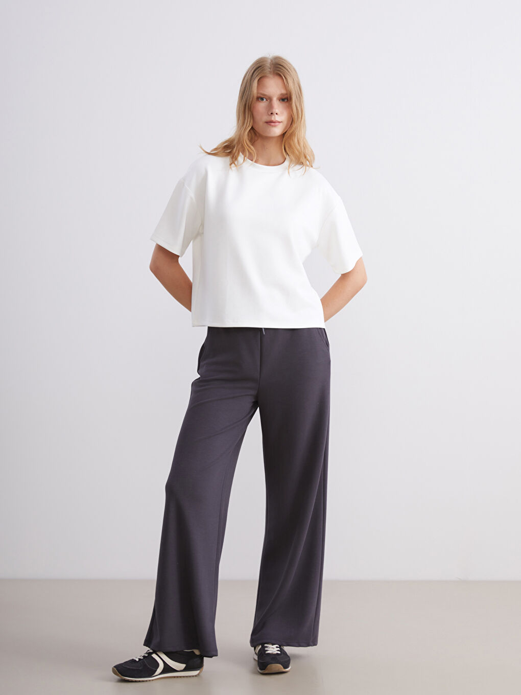 Antrasit Beli Lastikli Kadın Eşofman Altı