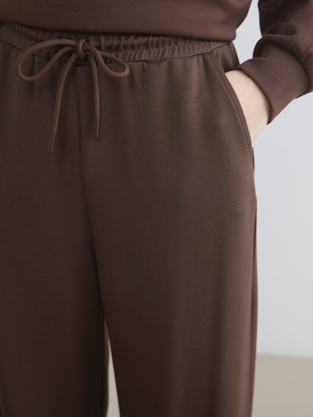 Kahverengi Beli Lastikli Kadın Eşofman Altı-2