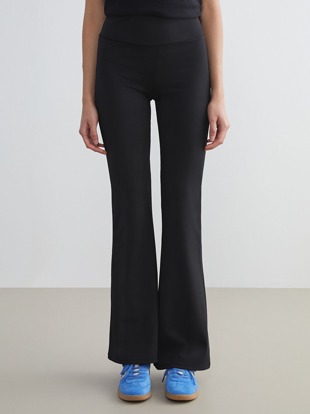 Elasticated Waist Flared Women's Leggings-1