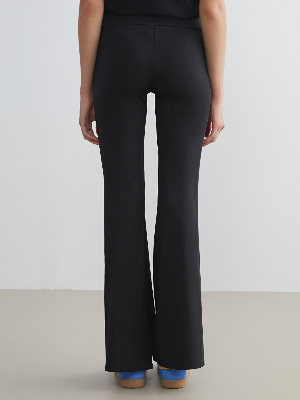 Elasticated Waist Flared Women's Leggings-3