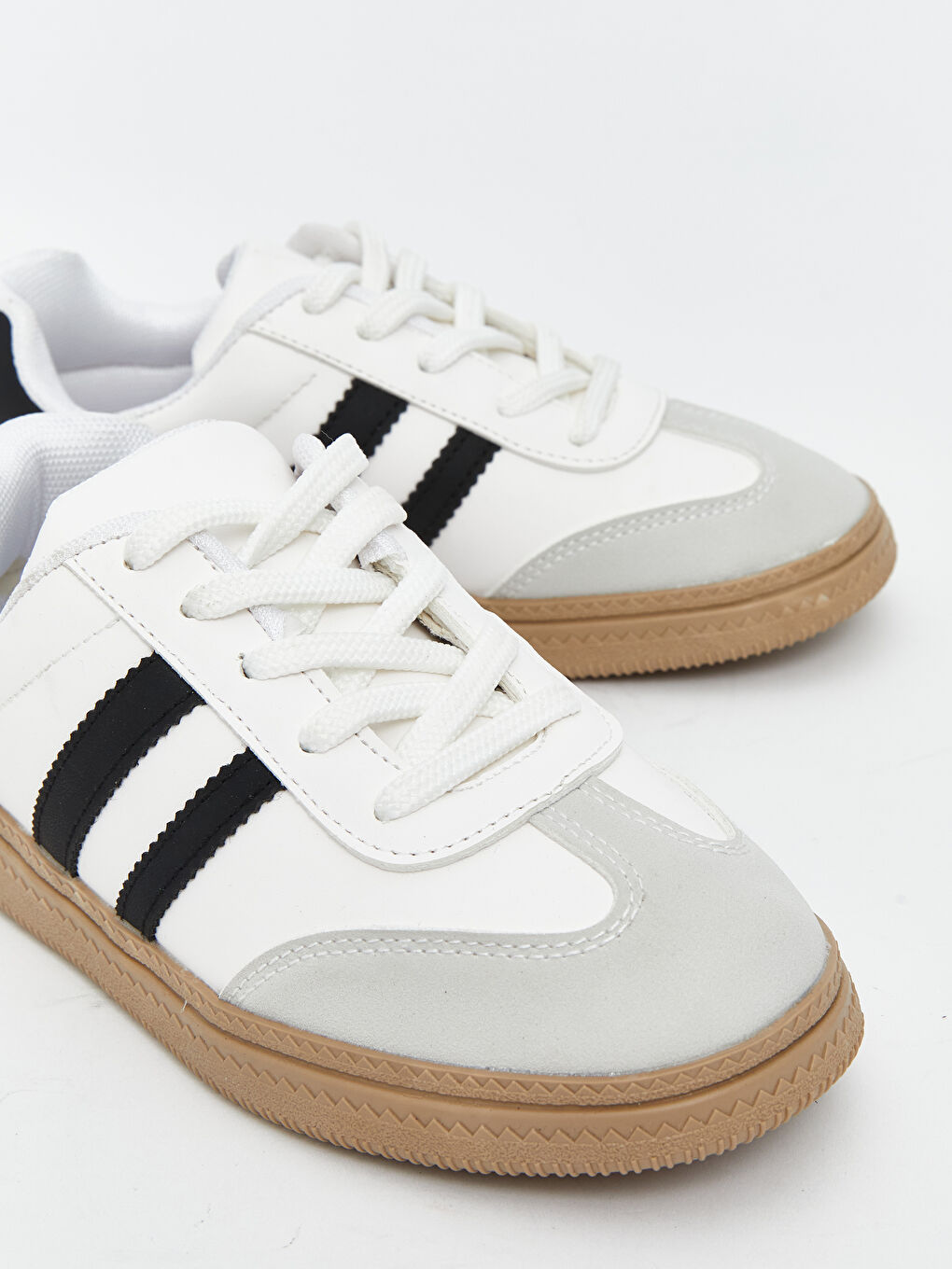 أحذية رياضية جلد صناعي للأولاد-2