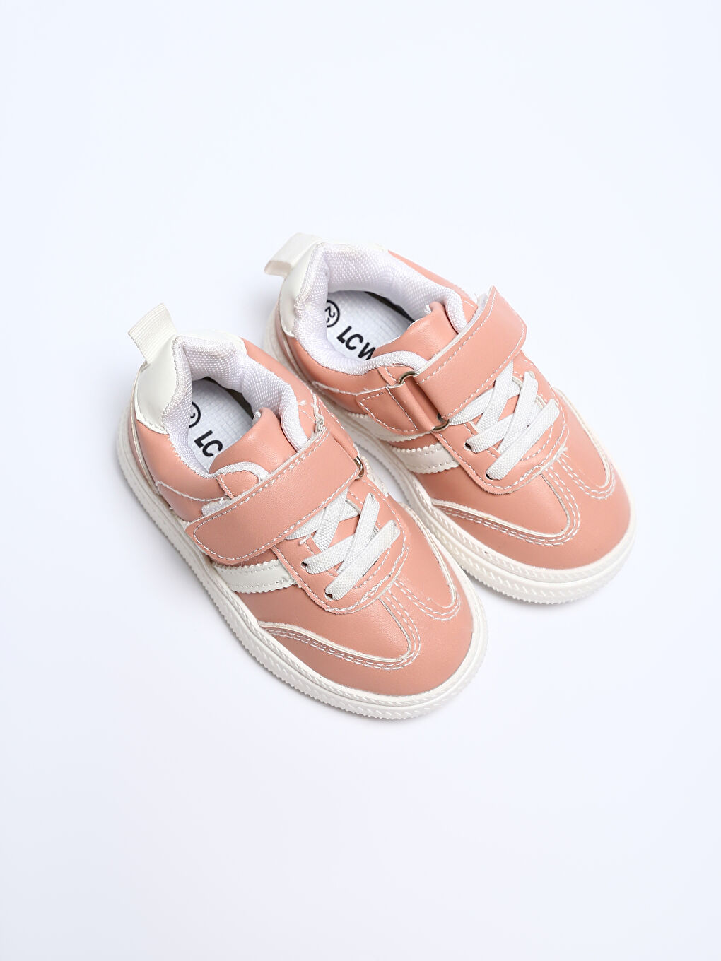 أحذية رياضية للبنات الرضع بشريط لاصق
