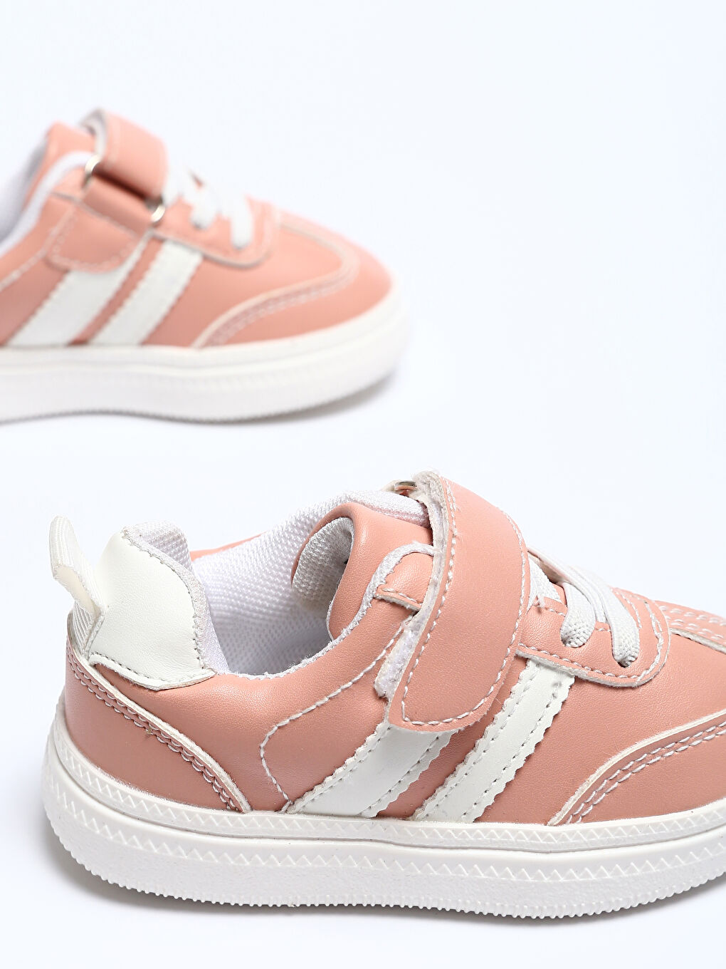 أحذية رياضية للبنات الرضع بشريط لاصق-3