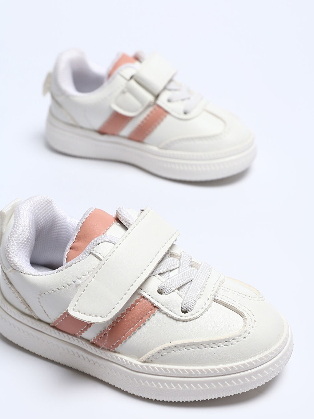 أحذية رياضية للبنات الرضع بشريط لاصق-2