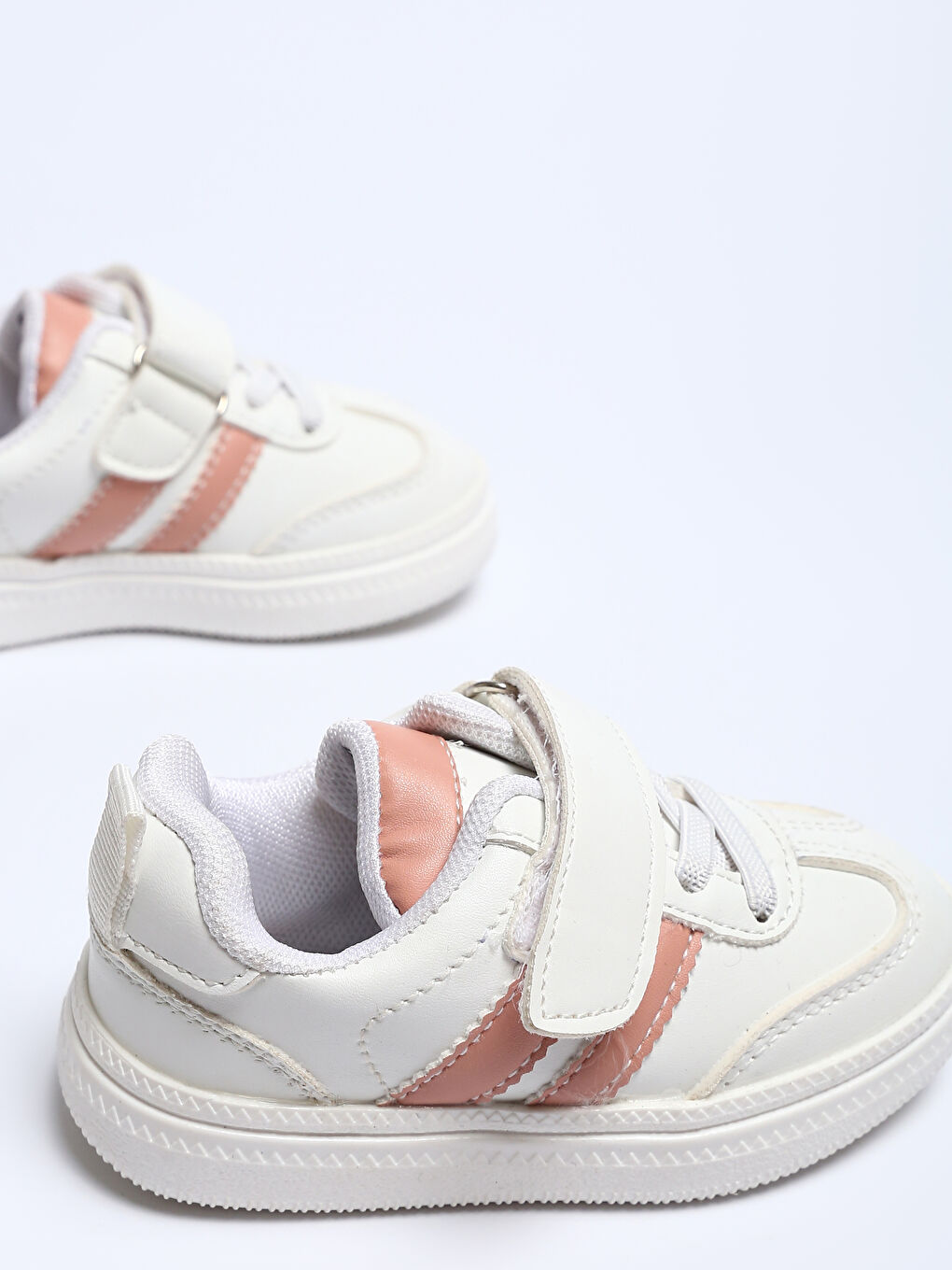 أحذية رياضية للبنات الرضع بشريط لاصق-3