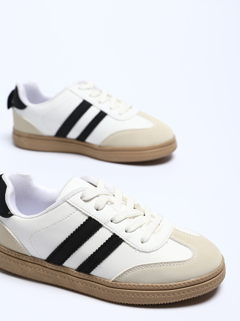 Girls' Sneaker Shoes-2