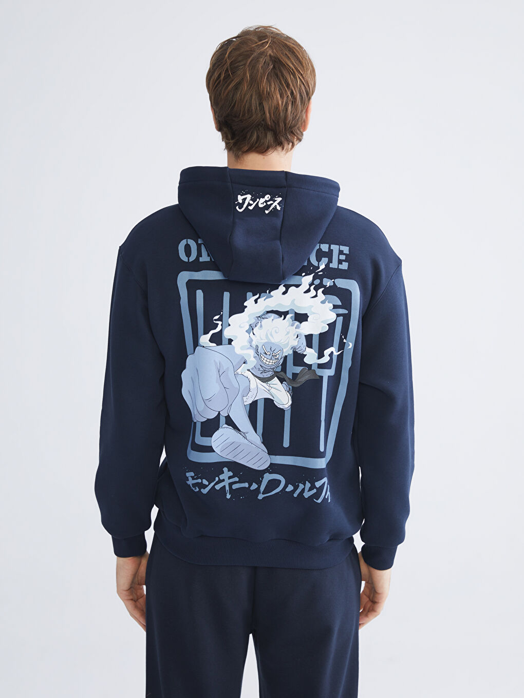 سويت شيرت مطبوع مزود بغطاء رأس للرجال-3