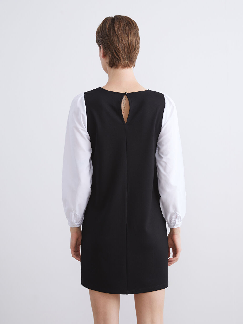 Siyah Bisiklet Yaka Mini Elbise-3