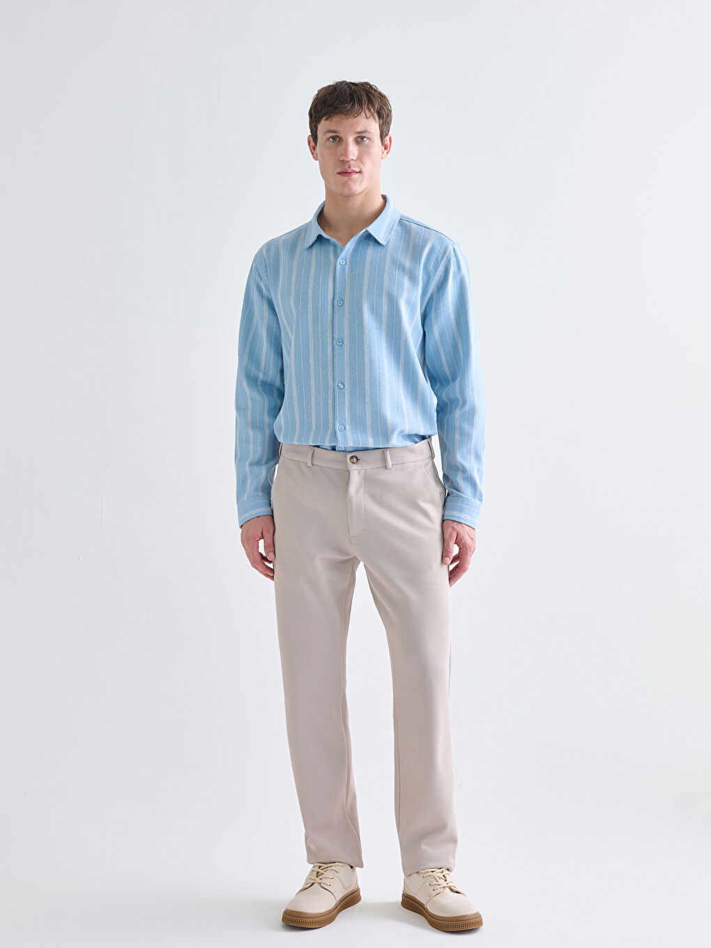 რეგულარული მორგება ზოლიანი მამაკაცის პერანგი-1