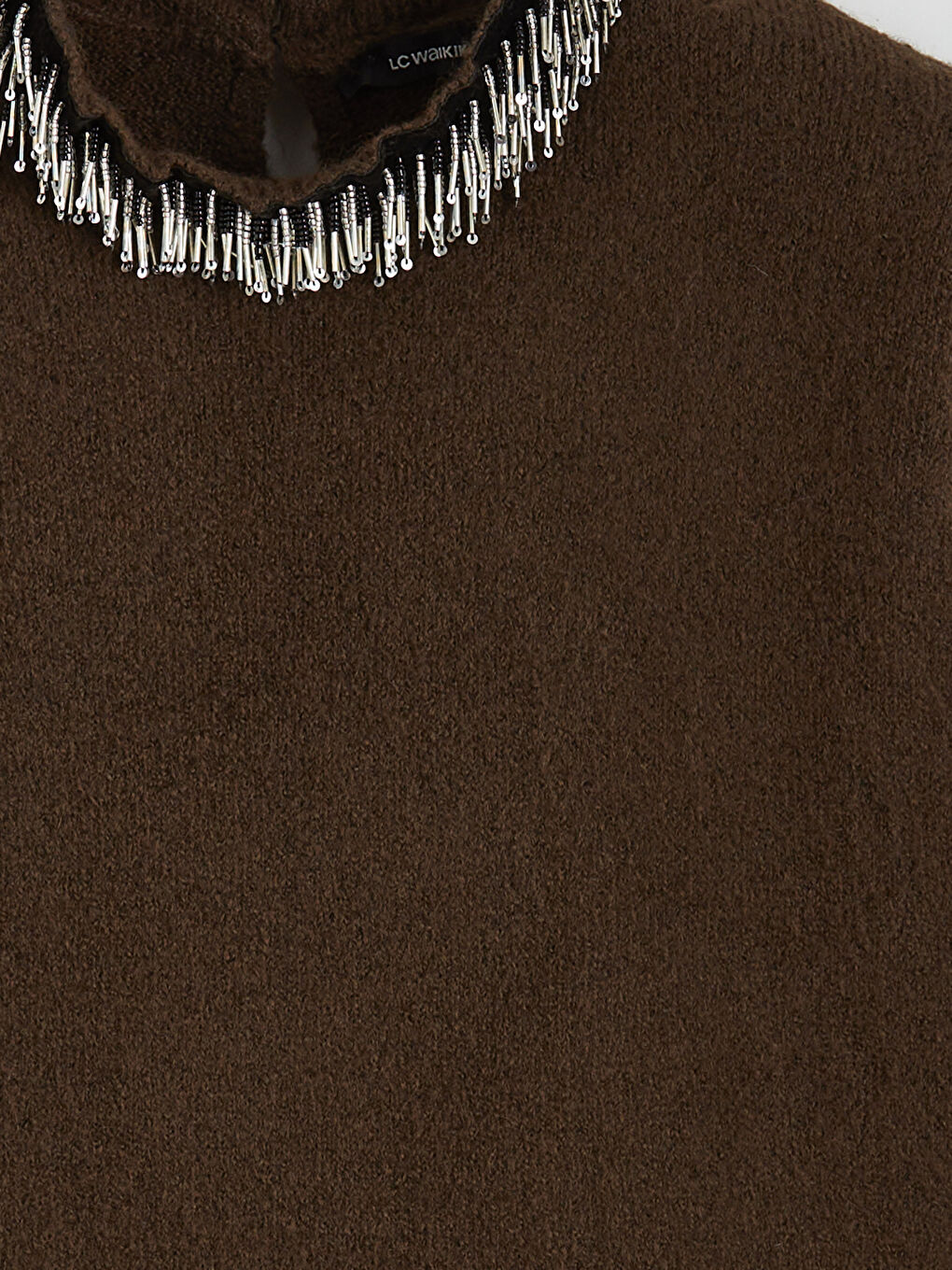 Siyah Dik Yaka Boncuk İşlemeli Kadın Triko Süveter-5