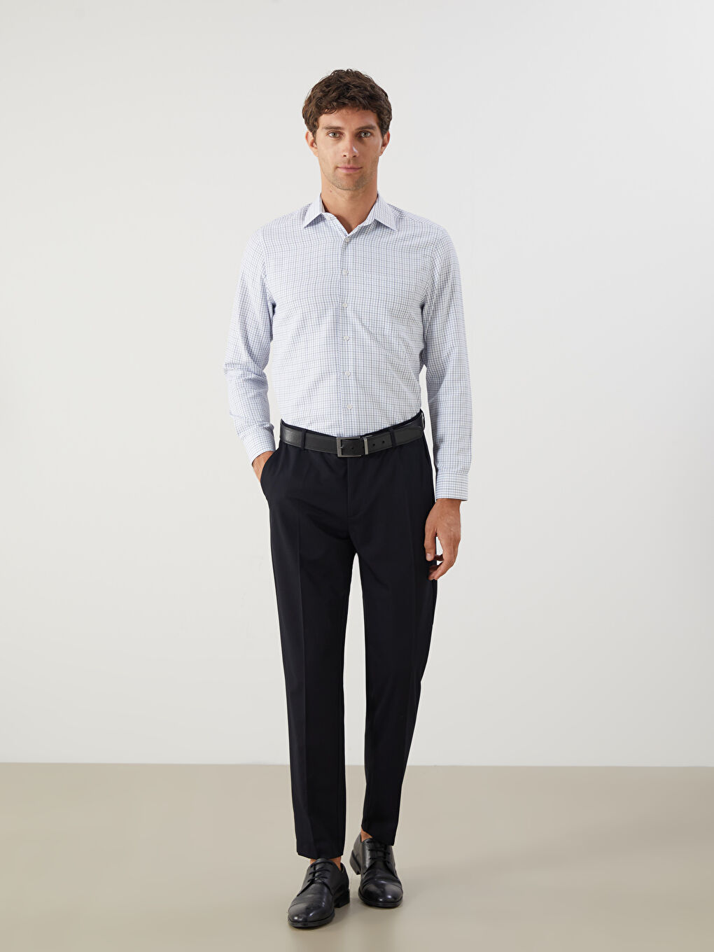 LCWAIKIKI Formal Regular Fit Long Sleeve Plaid Gabardine Men's Shirt -W5ID99Z8-LN6