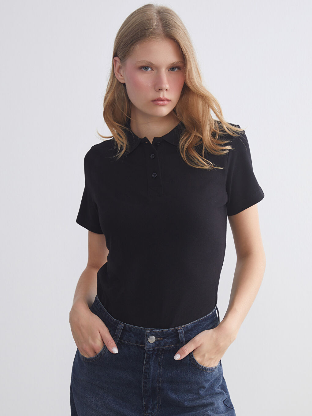 T-shirt pour Femmes en Piqué à Col roulé-1