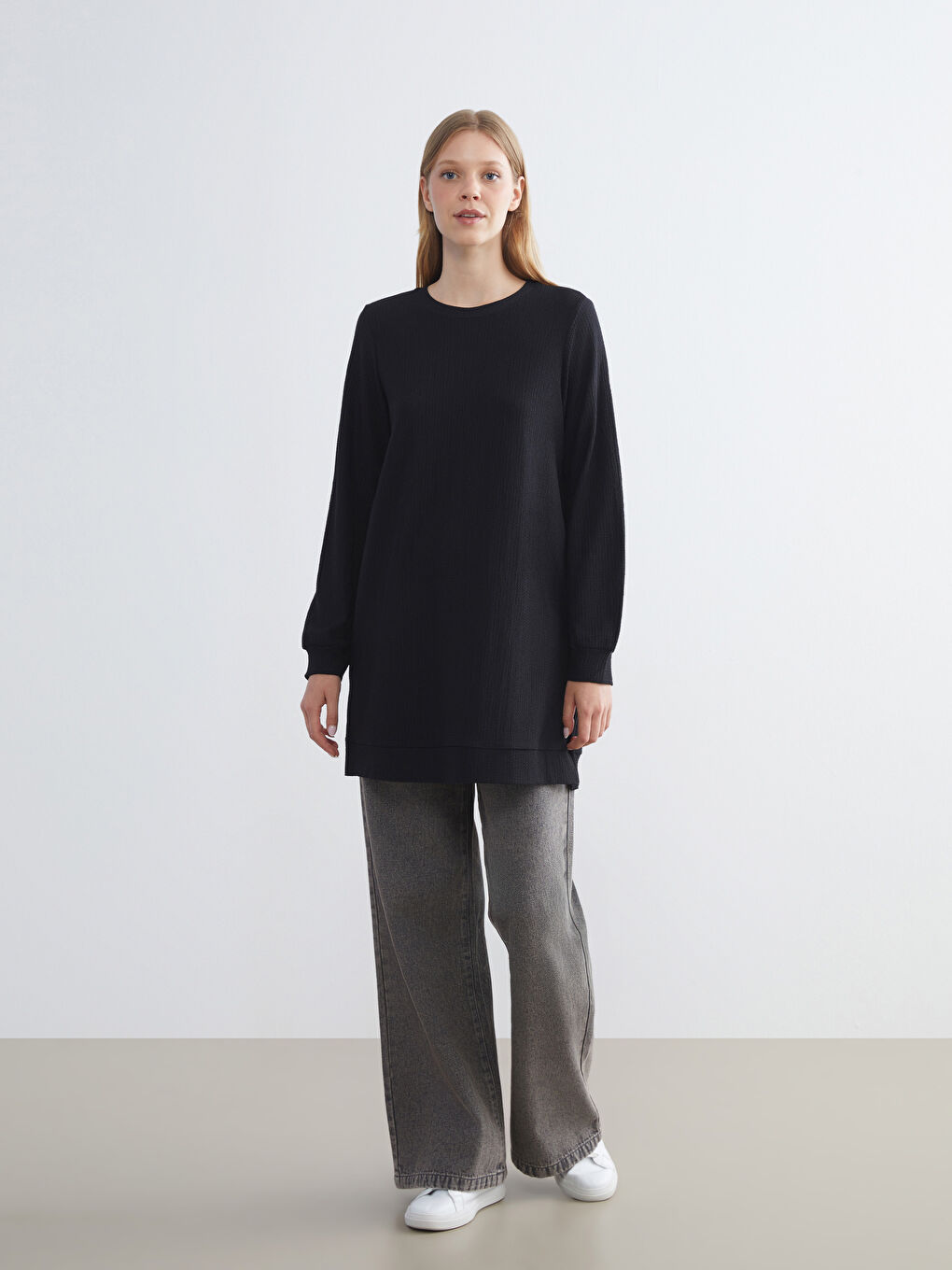 Siyah Bisiklet Yaka Dokulu Kadın Tunik-1