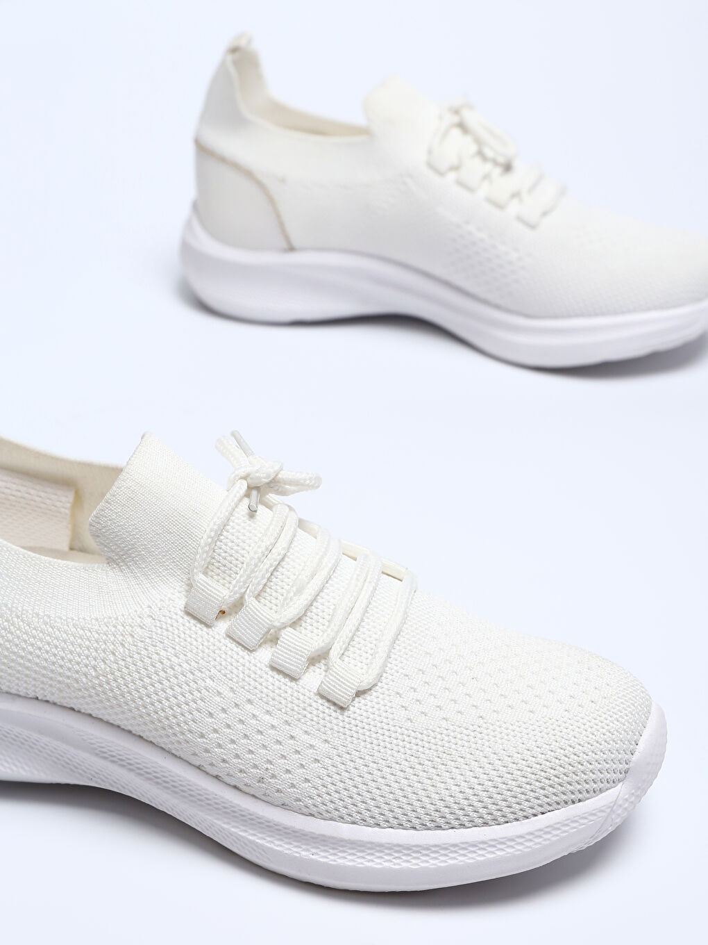 Lace-up Women's Sneaker-2