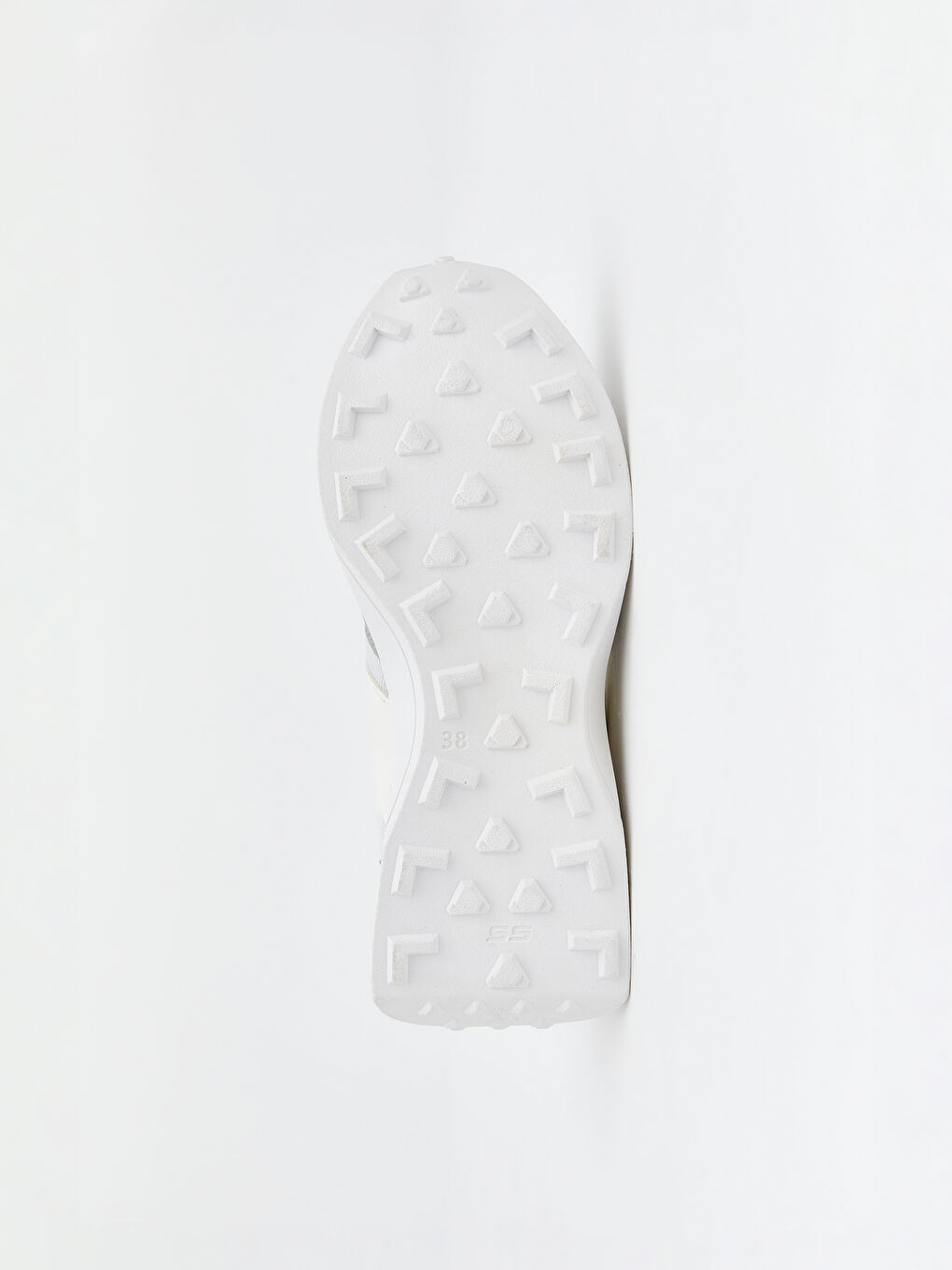 أحذية رياضية نسائية مفصلة-3