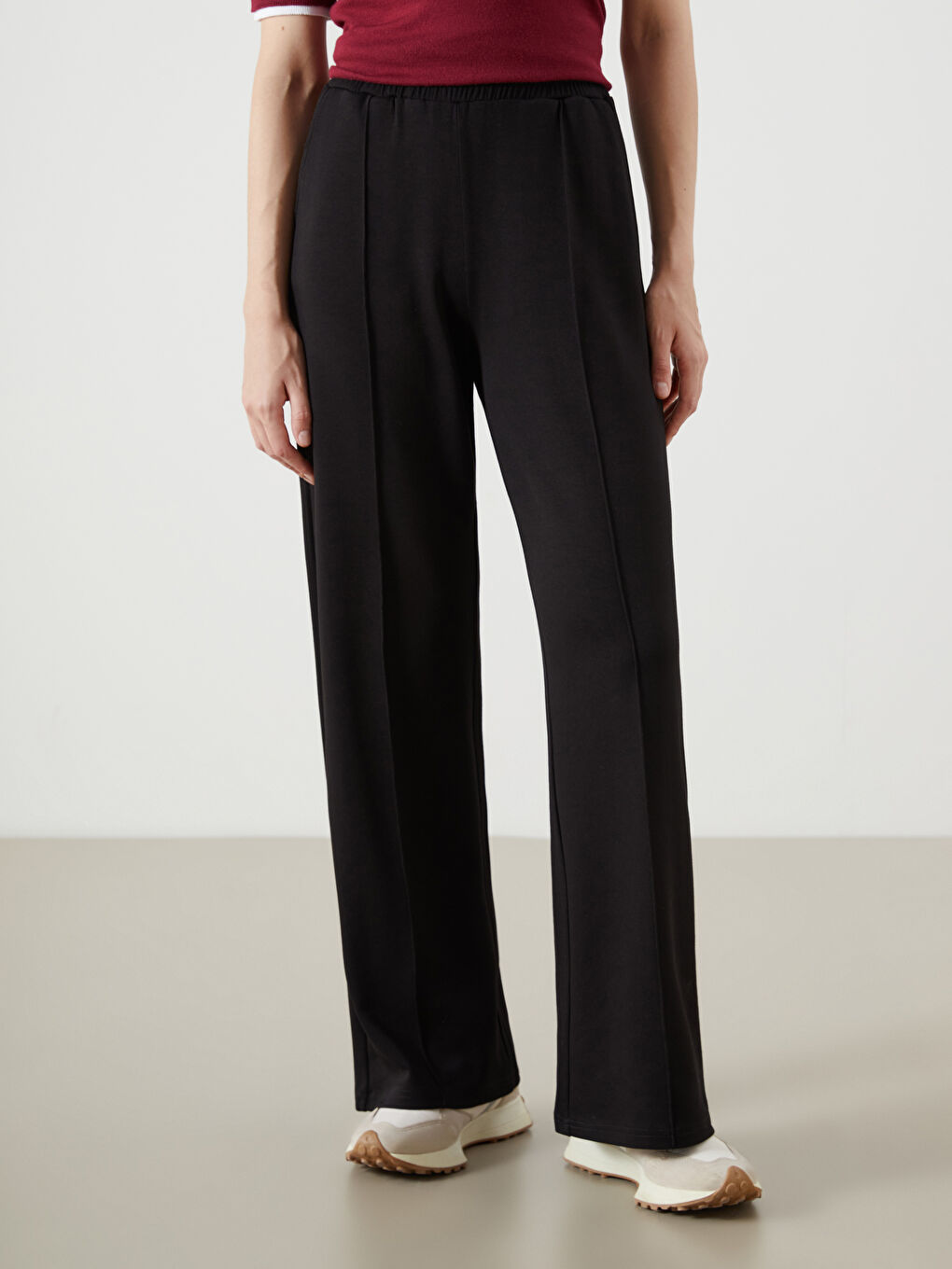 Women's Sweatpants with Elastic Waist-1
