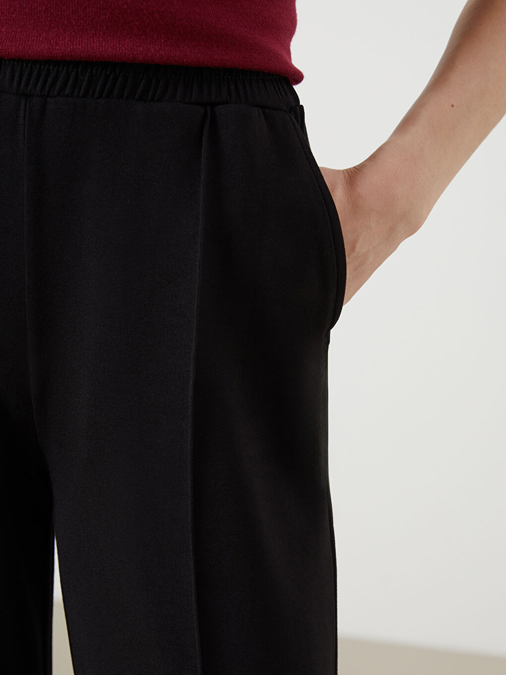 Women's Sweatpants with Elastic Waist-2