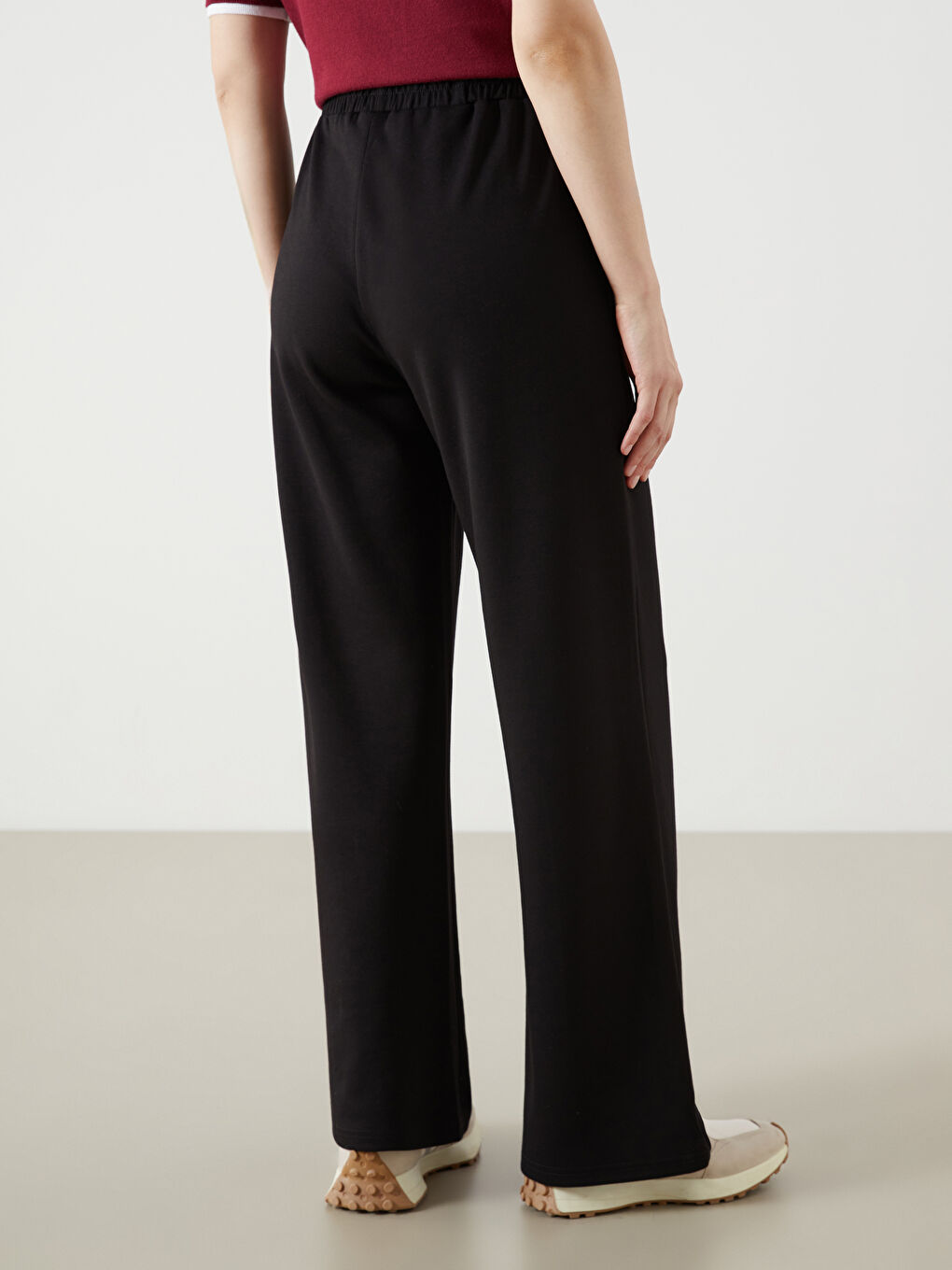 Women's Sweatpants with Elastic Waist-3