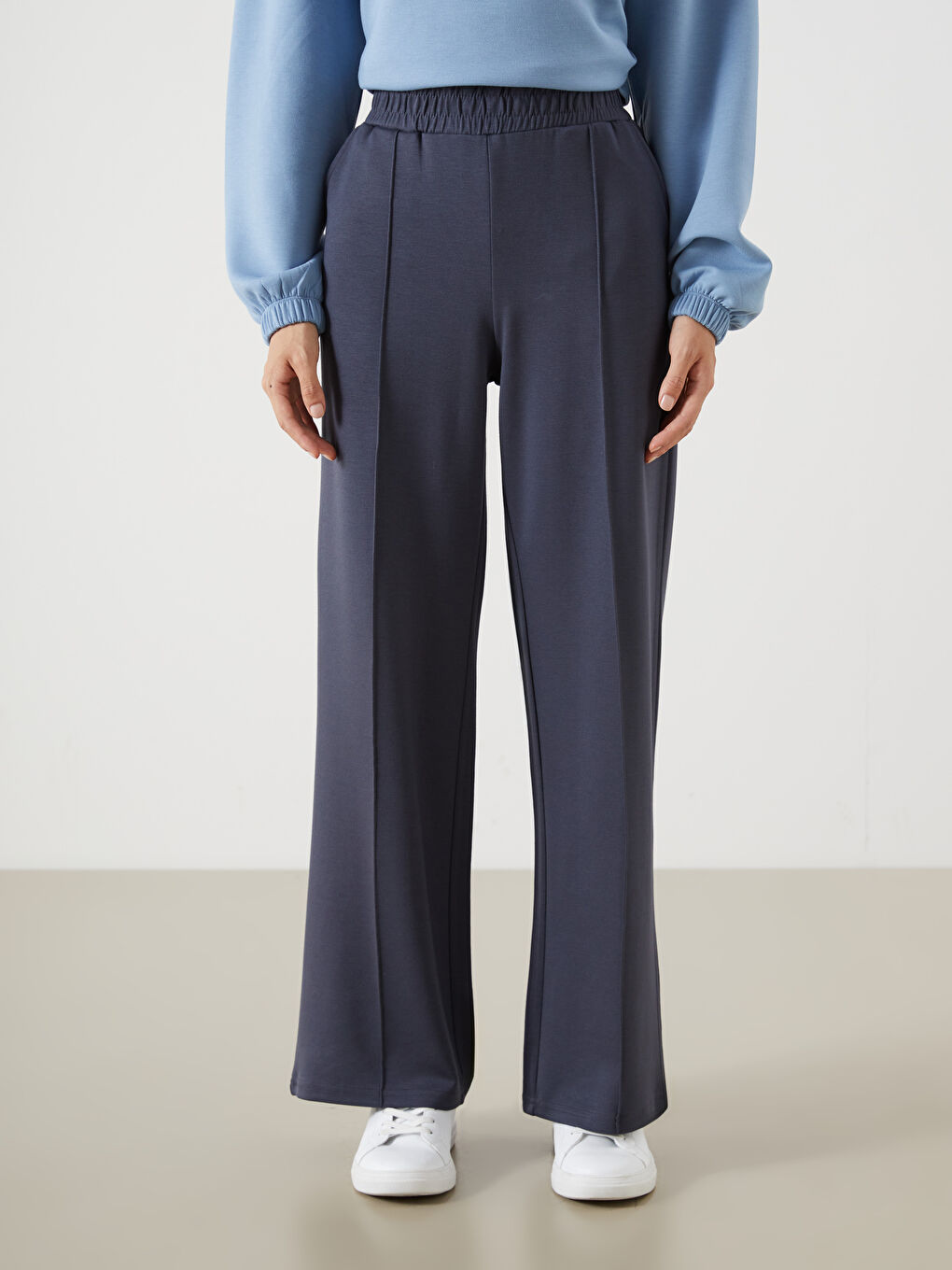 Women's Sweatpants with Elastic Waist-1