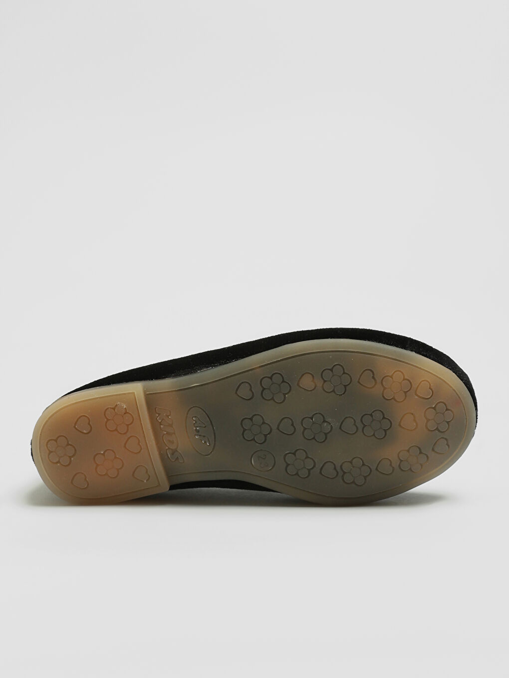 حذاء مسطح للبنات بتفاصيل فيونكة-3