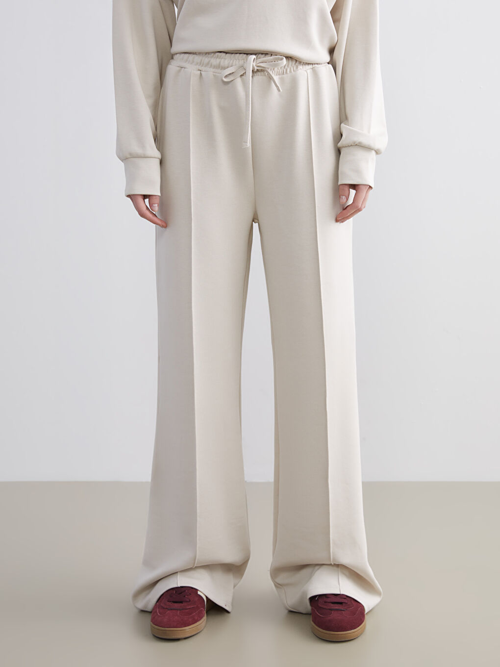 Bej Beli Lastikli Kadın Eşofman Altı-1