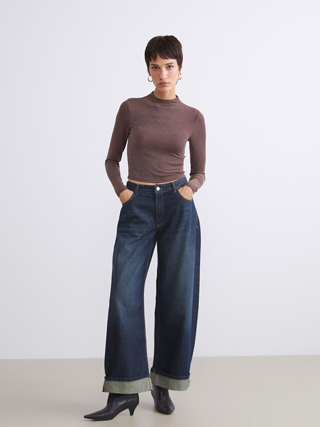 ქალი ყავისფერი ბოდე-1