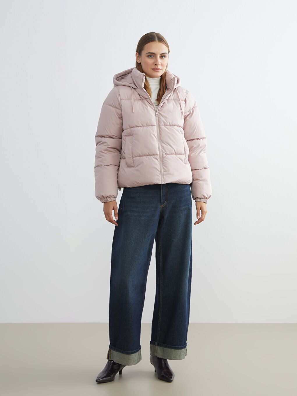Hooded Women's Puffer Coat-1