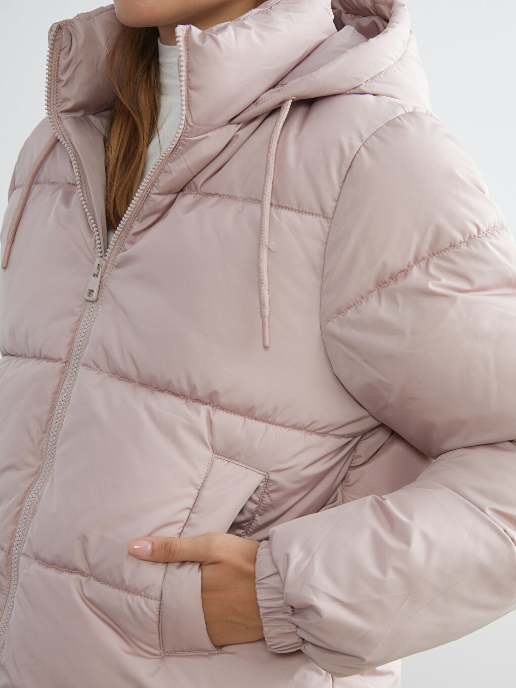 Hooded Women's Puffer Coat-2