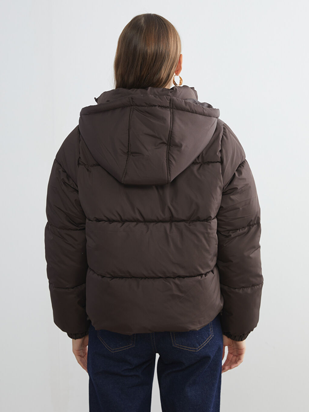 Kahverengi Kapüşonlu Kadın Şişme Mont-4